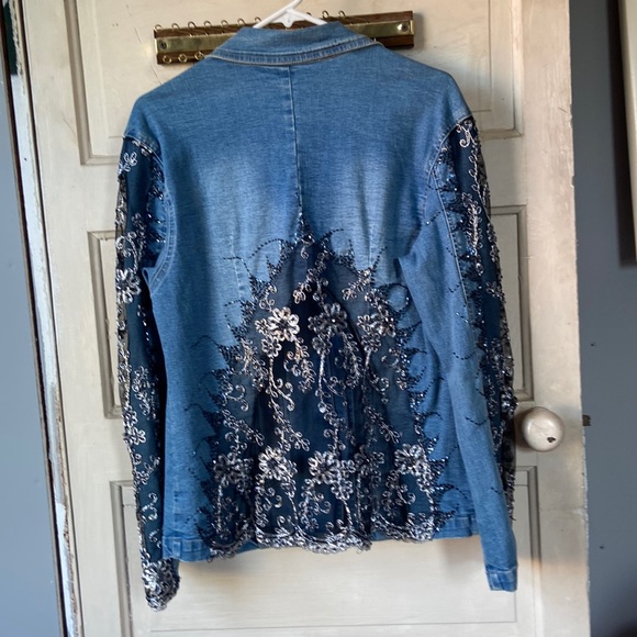 Sassy That size medium jean bejeweled jacket & stretch jeans. Size 6-8.
